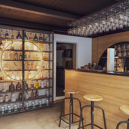 Pate'O Hostel & Suites Овар Екстериор снимка