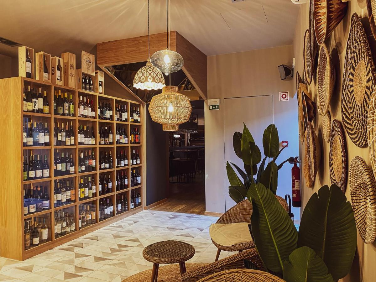 Pate'O Hostel & Suites Овар Екстериор снимка