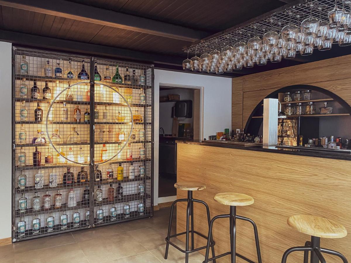 Pate'O Hostel & Suites Овар Екстериор снимка