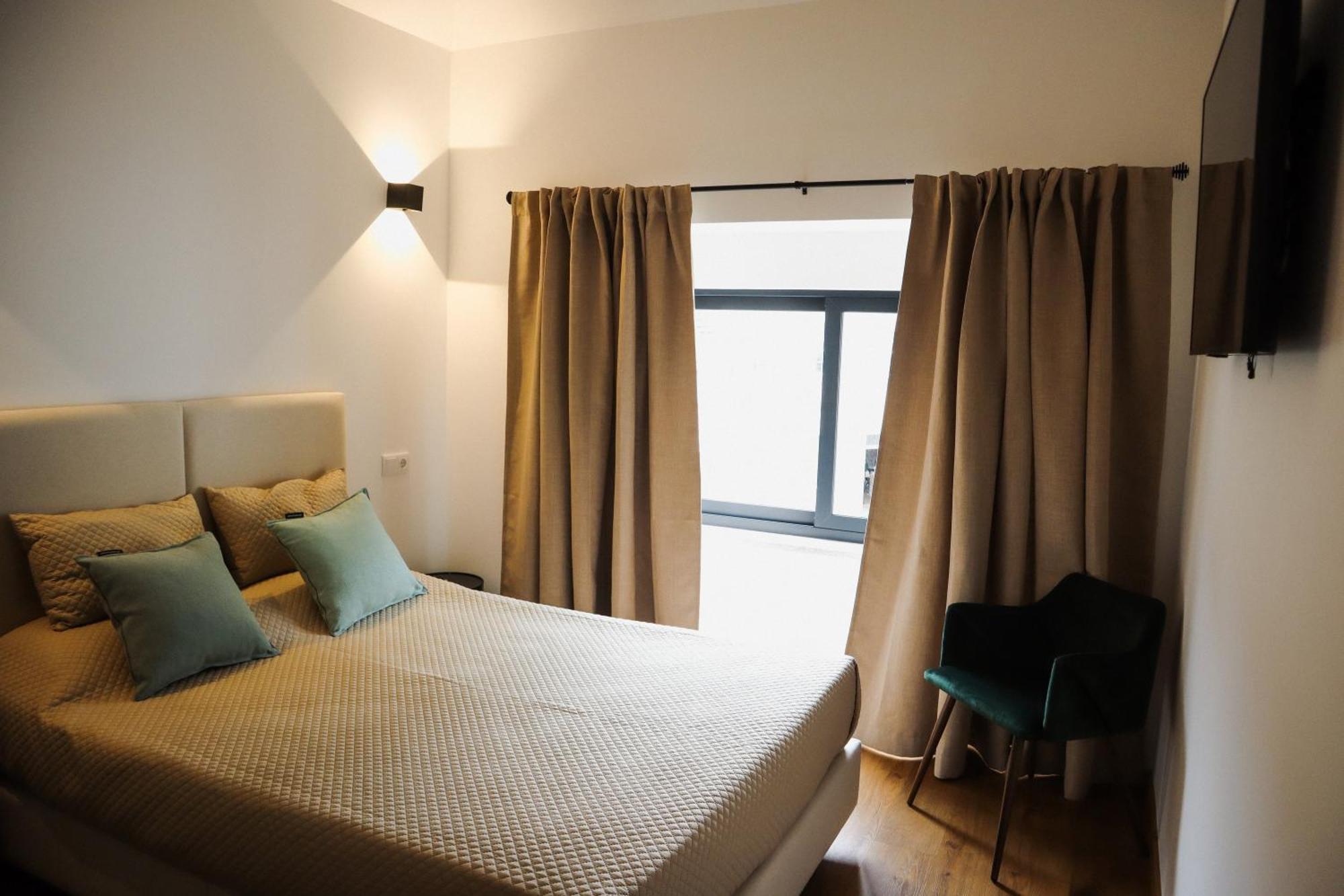 Pate'O Hostel & Suites Овар Екстериор снимка